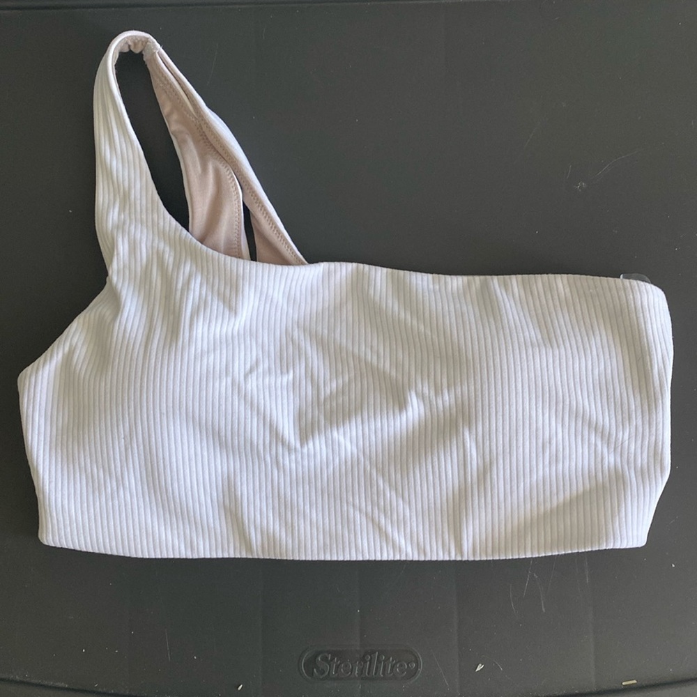 Lululemon white ribbed asymmetrical bra 8
